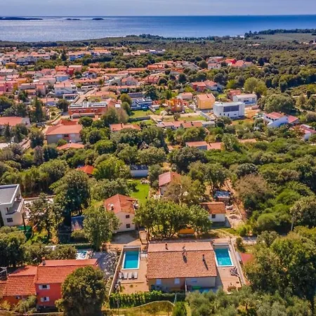 Villa Ella By Gudie *